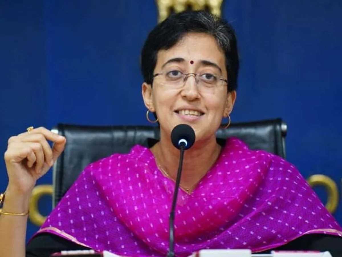 दिल्ली : मुख्यमंत्री प्रतिभाशाली विद्यार्थी कोचिंग योजना में छात्राओं के लिए बढ़ेंगीं 100 सीटें